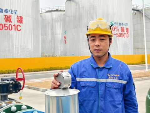 先进工作者 刘冲