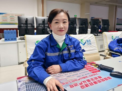 先进工作者 田倩